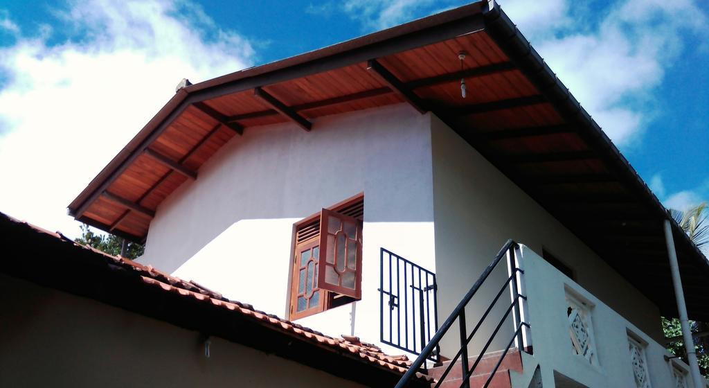 Ameena Homestay 坦加拉 外观 照片